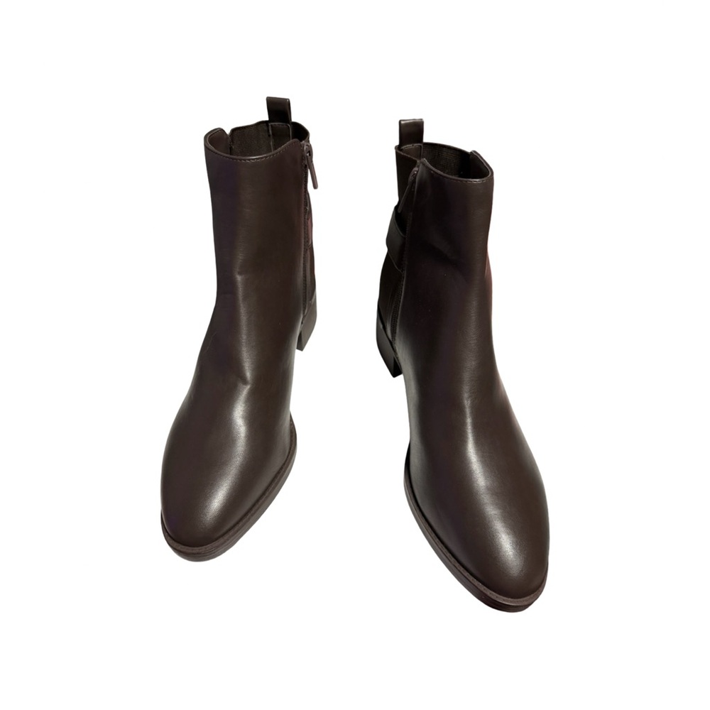 Calvin Klein Dark Brown Leather Boots. EUC